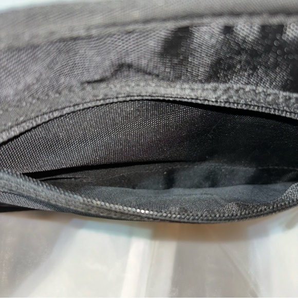 Air Jordan Collaborator Fanny Pack Belt Bag 'Black' 9A0331-023 - Picture 13 of 16